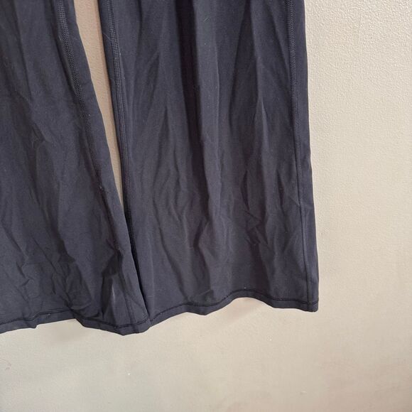 Athleta women’s black Elation flare leggings pants size medium - Picture 5 of 8